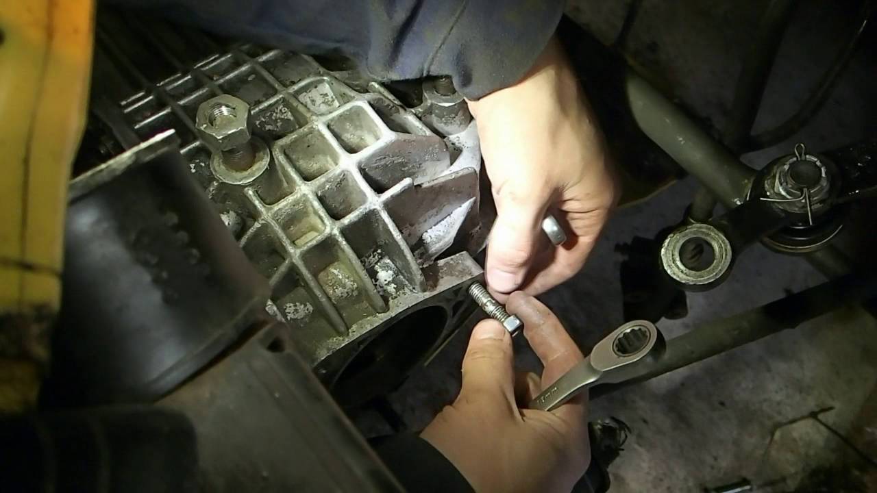 Installing front differential - Lada Niva project
