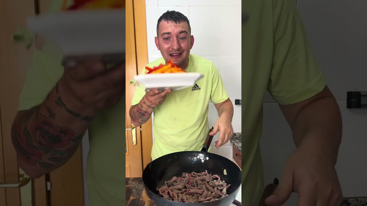 ESPAGUETIS CON TERNERA Y VERDURAS 🥒 .#receta #a #como #viral rico #verdura #ternera #viral #parati