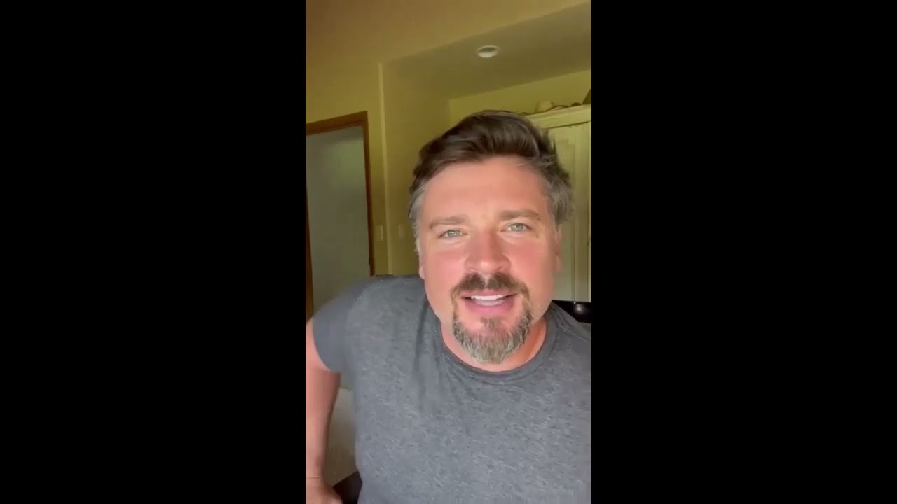 Tom Welling Cameo For Everyone!