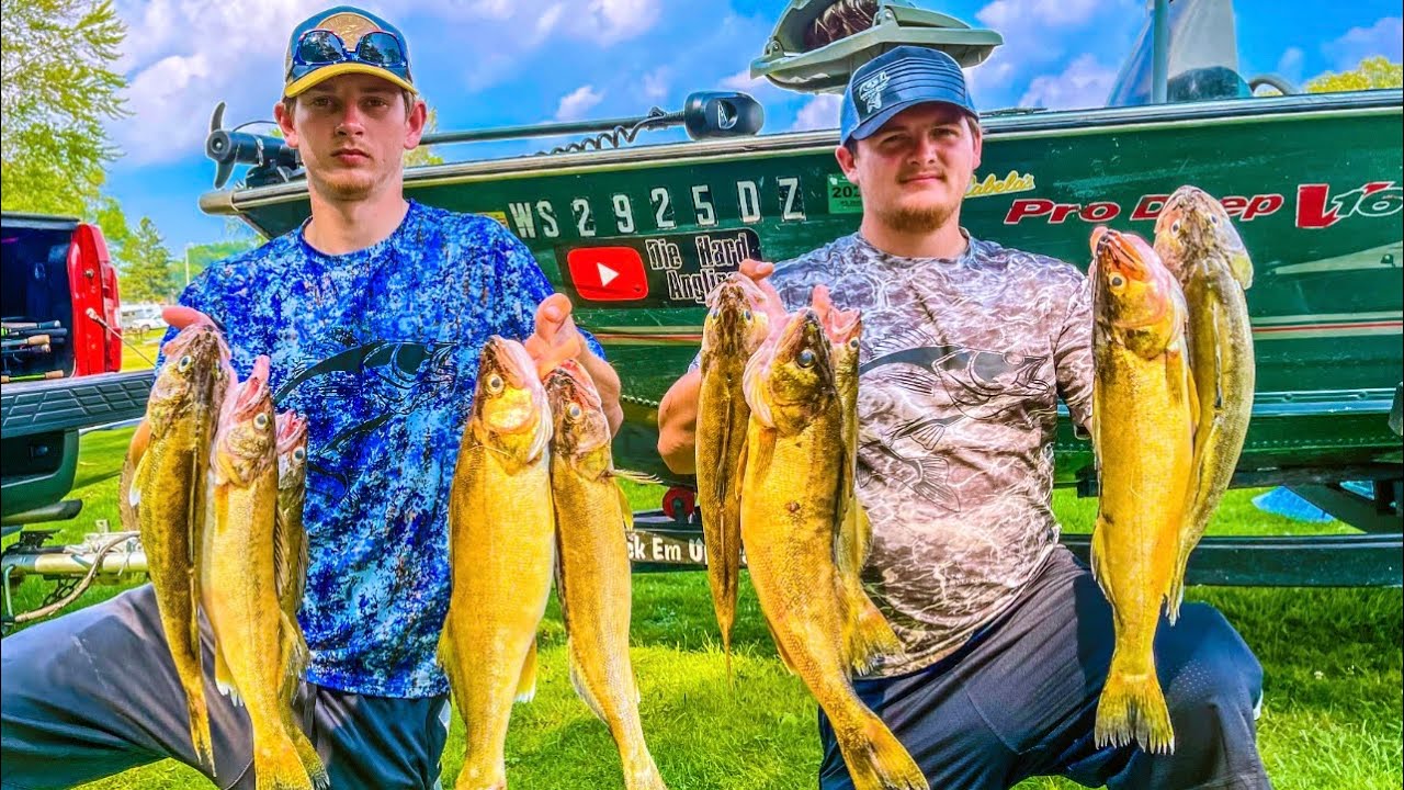 Limited out Trolling for Walleyes without a net!!!
