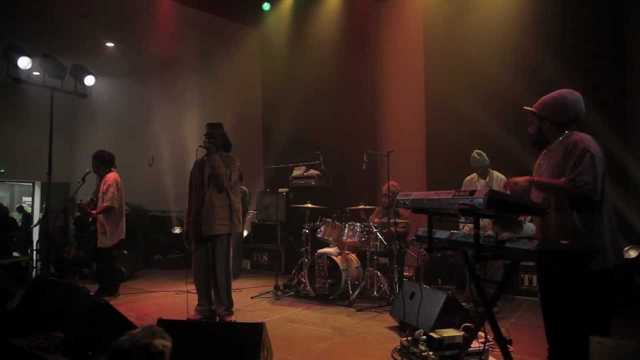 Midnite Live @ l'Afrique à Bagnols -  For the weary. HD 2012