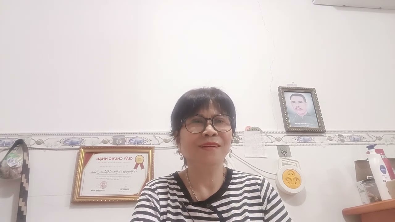 Cô Tiếng xem Tử vi nam nữ 1973  Quý Sửu  Tài lộc
