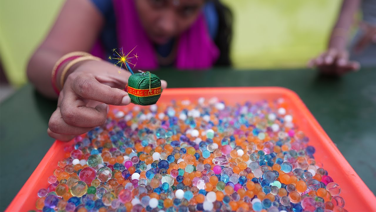 Orbeez ball Vs Bomb | இது மாதிரி யாரும் செய்ய வேண்டாம் ..| Mrs.Abi Time