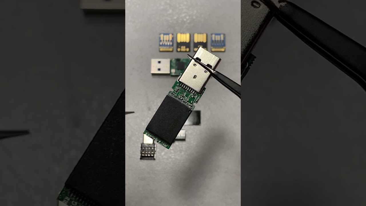 Самый маленький и прочный формат USB #электроника #круто #технология #шорты