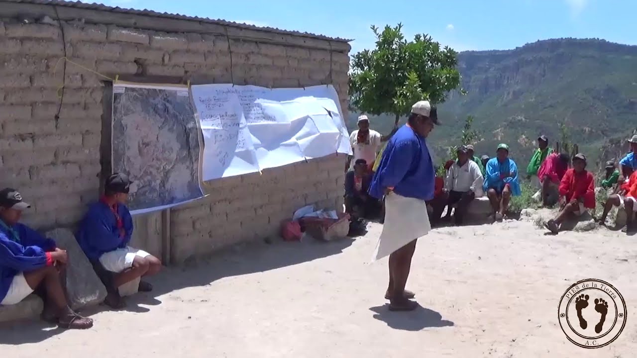 Reunión de las comunidades rarámuri (tarahumaras) del municipio de Batopilas en la Sierra Tarahumara