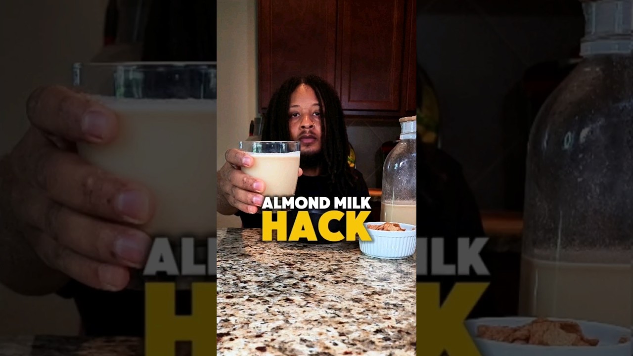 Almond Milk Hack #youtubeshorts #almondmilkrecipe #easyrecipe #hacks #tips #veganrecipe #plantbased