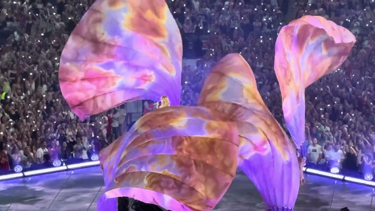 Taylor Swift - Cruel Summer (Live Eras Tour Sydney)