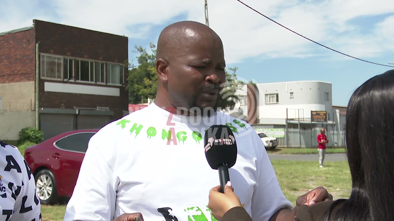 Residents of Roodepoort take to the streets against illegal mining
