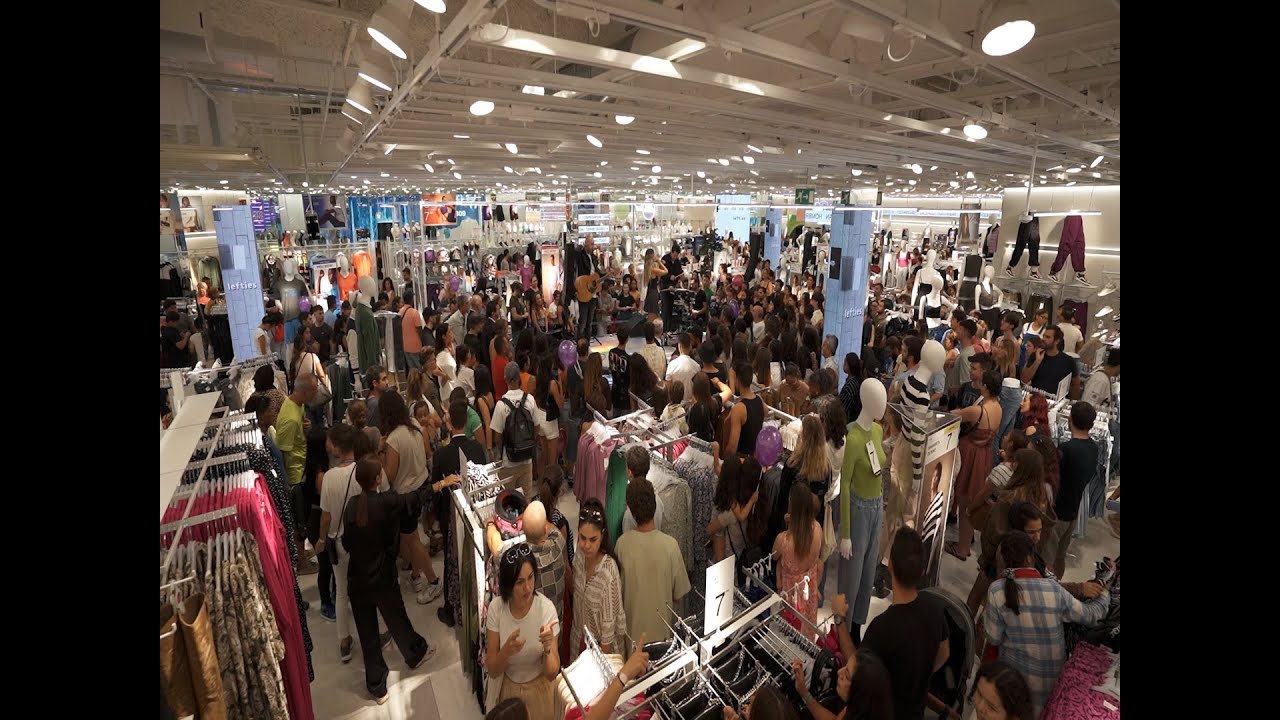 Lefties presenta en Barcelona la tienda del futuro