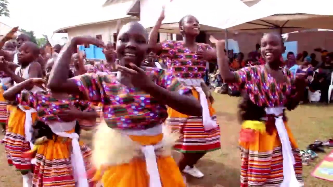 Kiganda dance by St Michael Jr  School Nyange