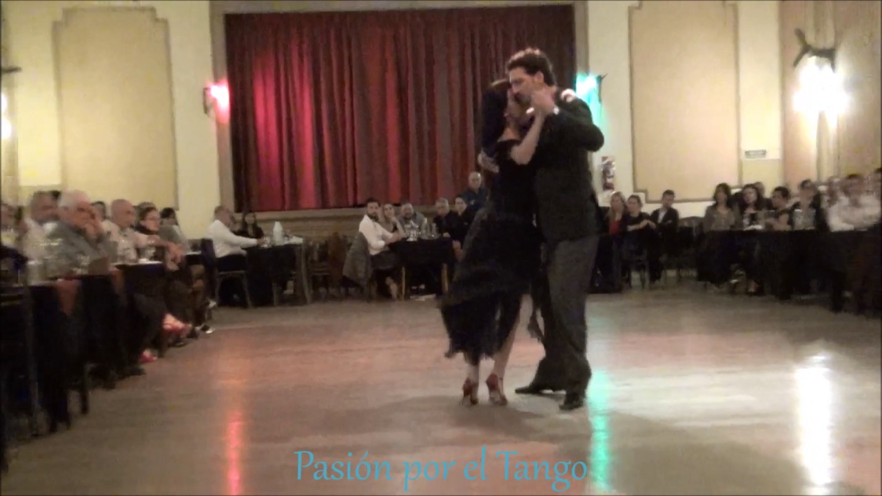 NATACHA POBERAJ y JULIO BASSAN Bailando el Tango GRICEL en YIRA YIRA MILONGA