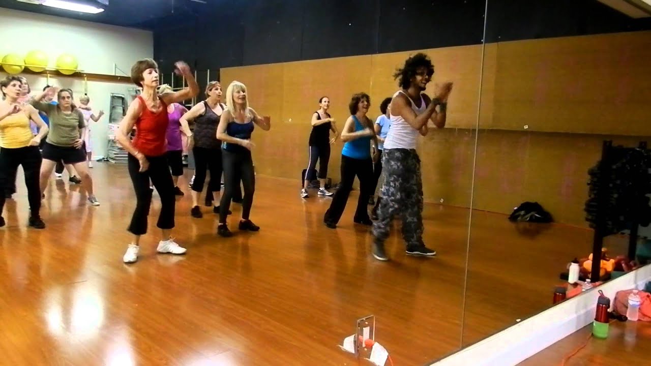Fabio Barros teaching El Alicate by Aldo Ranks