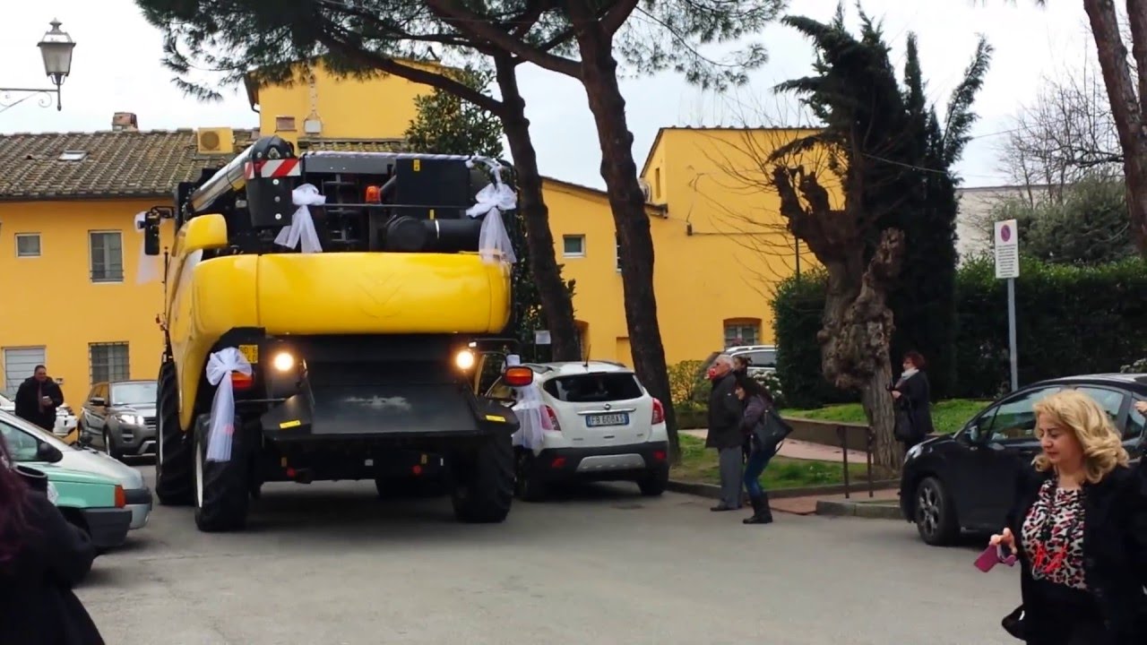 Al matrimonio con la new holland cr9060
