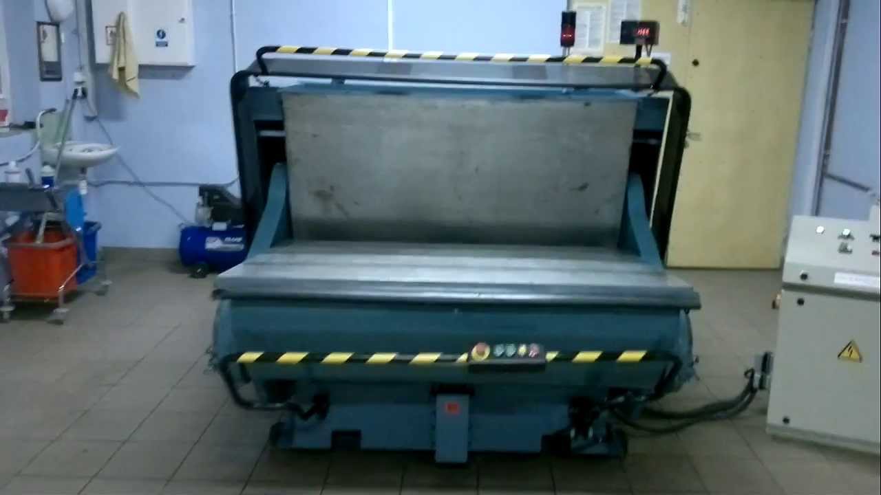 Die-cutting machine Strumber