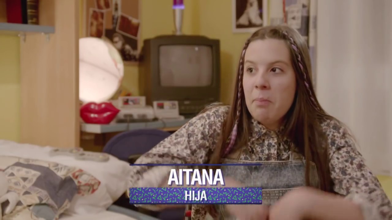 La casa de los 90 se tiñe de divertidos colores vivos - Me cambio de década