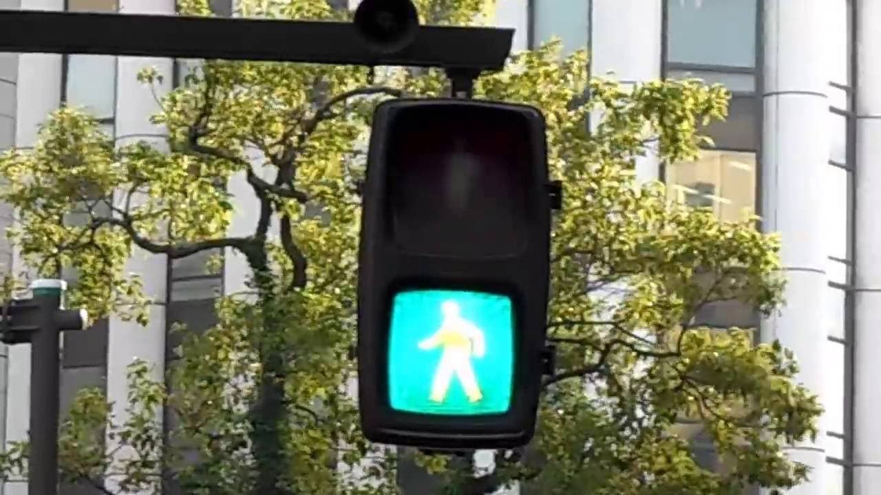 神奈川の音響式信号機【横浜駅西口】交差点(カッコー)「更新済み」