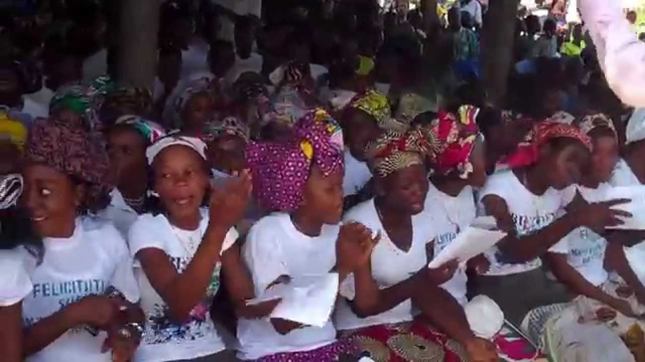 Cathédrale de Basankusu  DR Congo  Offertory Procession