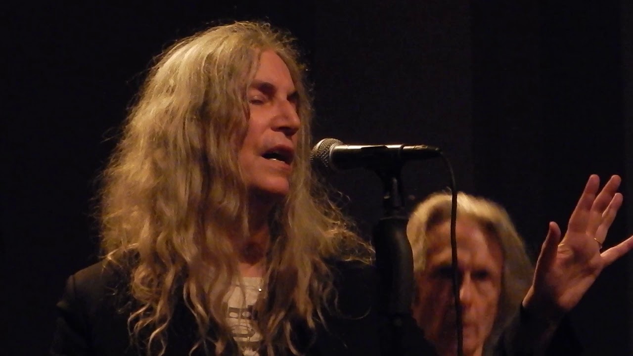 PISSING IN A RIVER Patti Smith / Lenny Kaye live@DeDuif Amsterdam 29-5-2018