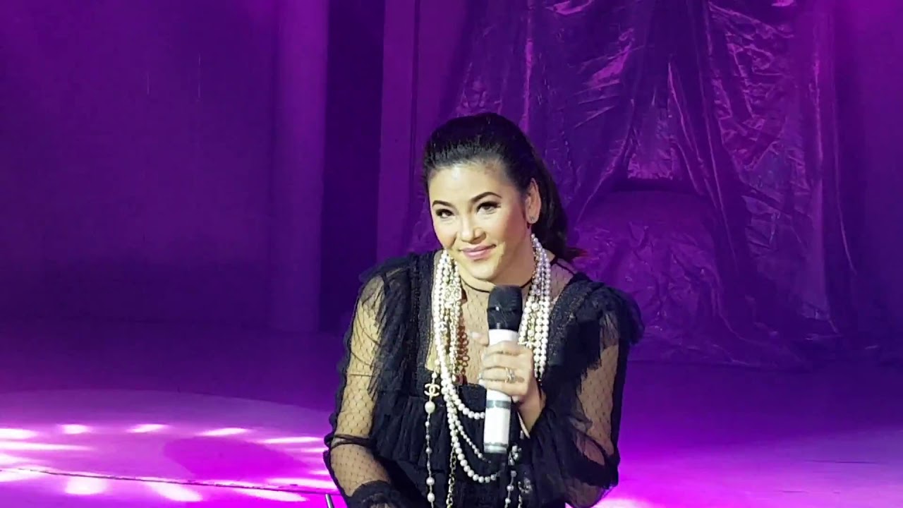 10.27.19 Regine Velasquez Singing Araw-Gabi at O Bar Liberation Halloween 2019