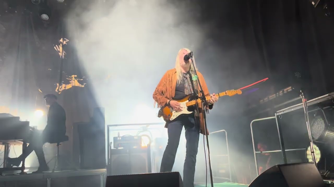 Hellbillies søvnlaus på union scene 18.12.25