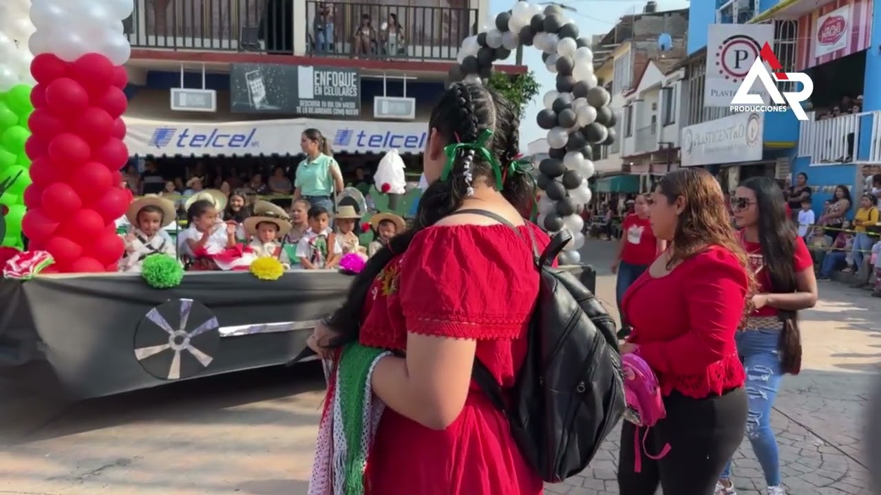 Desfile 20 Noviembre en Luvianos