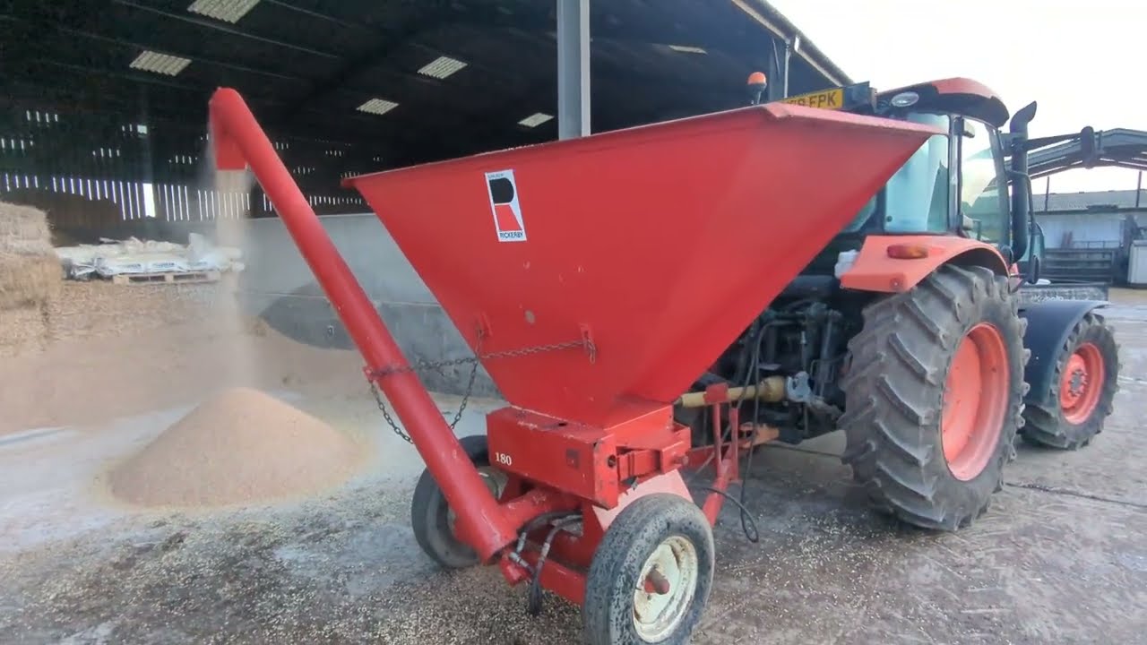 FARM KING Y180C ROLLER MILL WALKAROUND