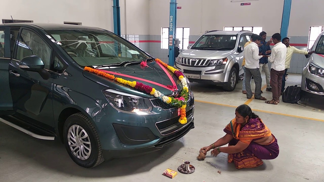 Taking Delivery Of My New Mahindra Marazzo