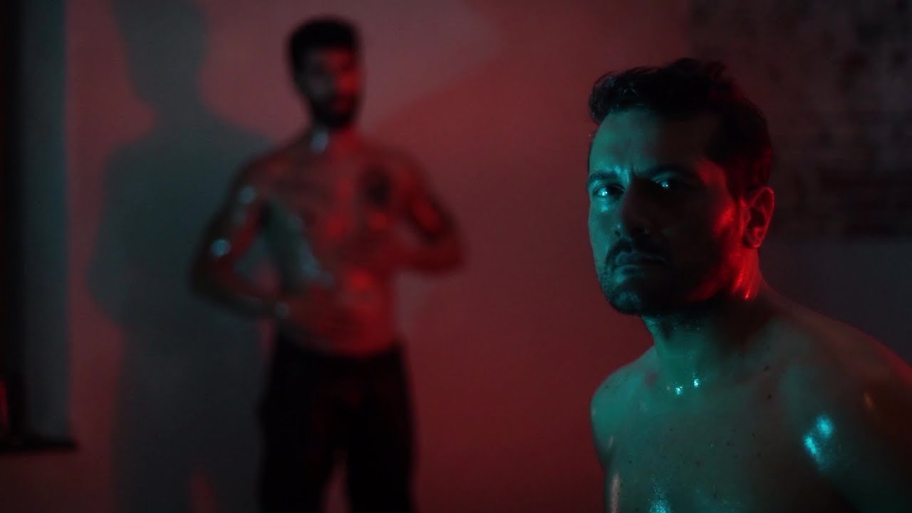FERHAT - Pehlivan (Ipek Ipekcioglu RMX) [Official Music Video]