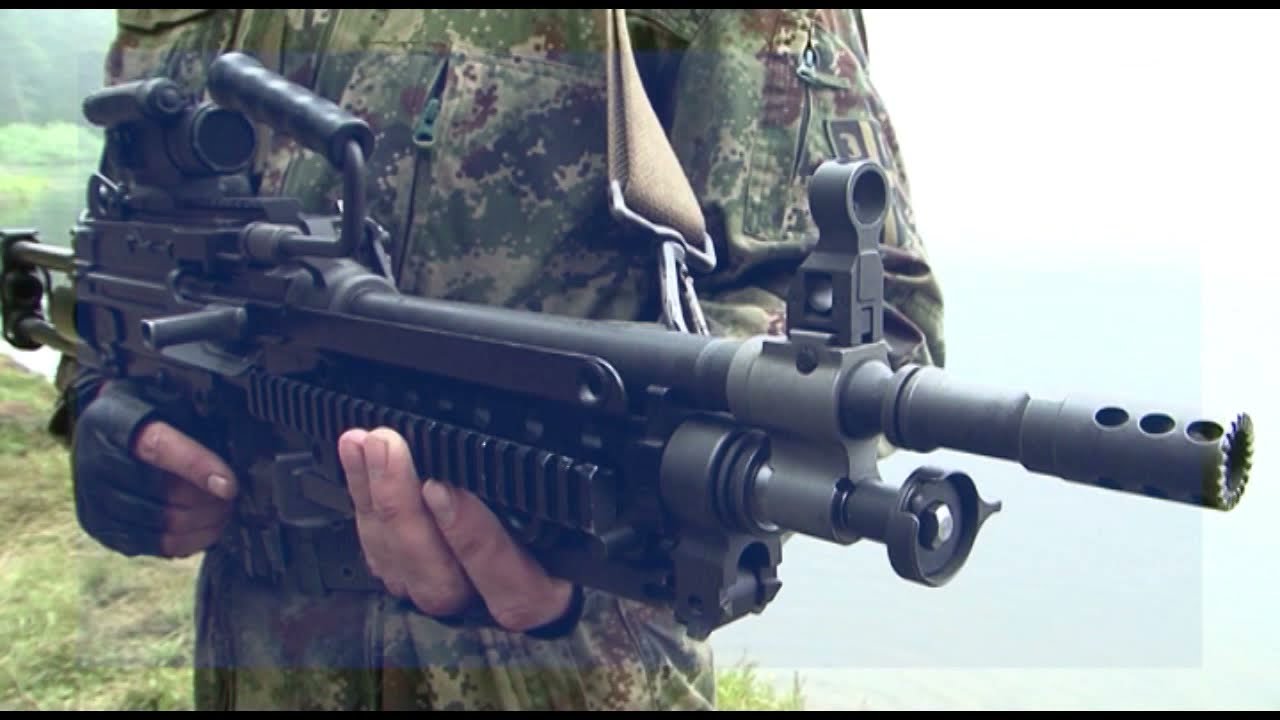 Laki mitraljez FN Minimi Para
