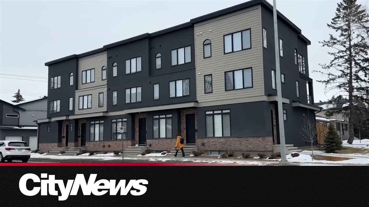 В зале заседаний городского совета Калгари возобновятся публичные слушания по вопросу изменения з...