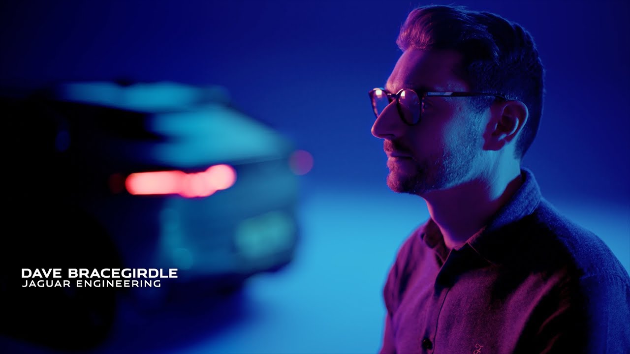 Jaguar I-PACE | Intuitive Technology &ndash; Timed Charging and Preconditioning