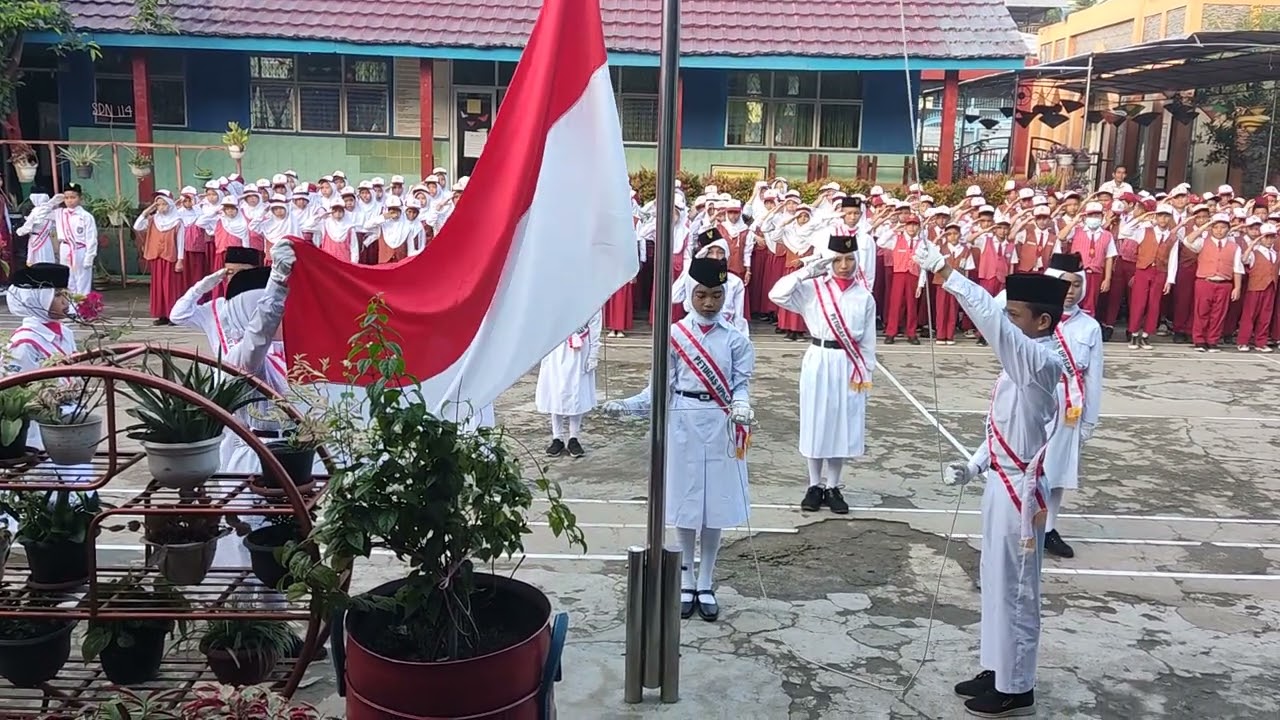 Upacara Bendera Senin 19 Februari 2024 SD Negeri 114 Palembang