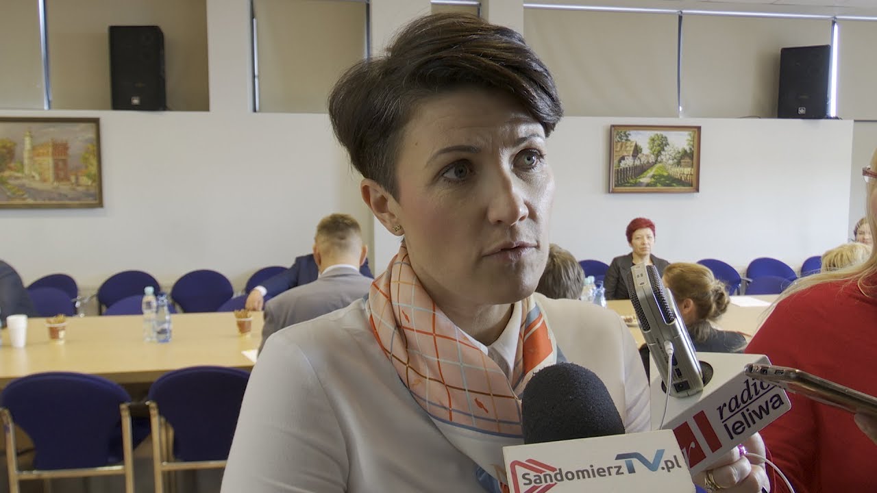 Gminy powiatu sandomierskiego jako pierwsze w wojew&oacute;dztwie wdrażają system teleopieki senioralnej