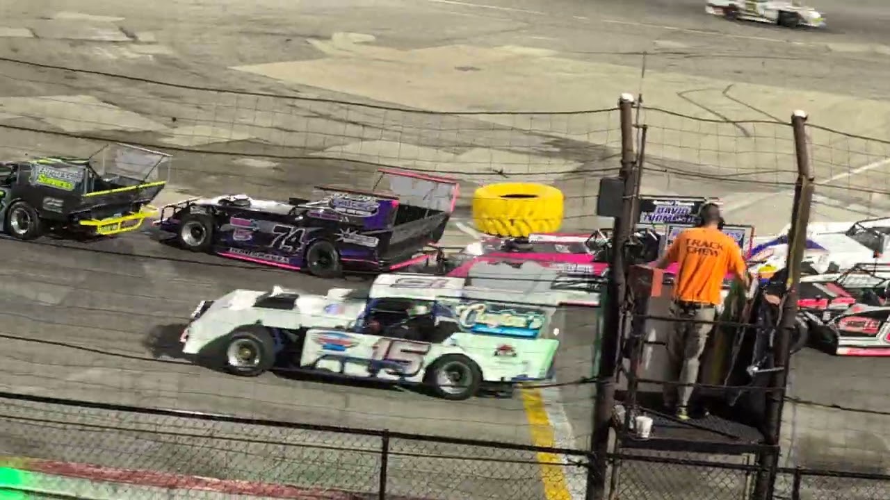 Outlaw Late Model figure 8 feature race Indianapolis Speedrome 8/9/2025