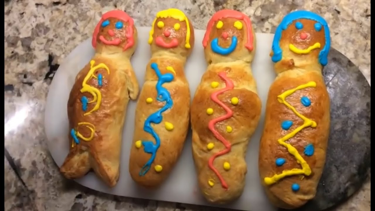 GUAGUAS DE PAN RELLENAS ( ECUADOR)