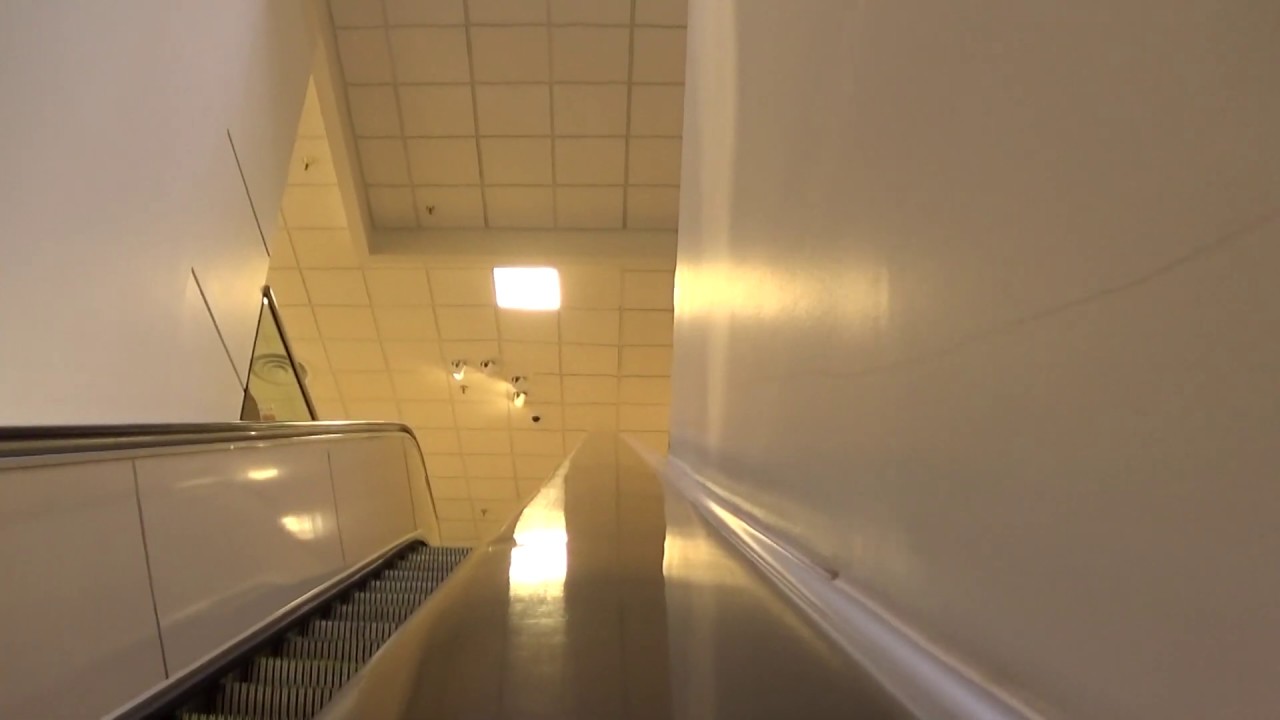 Montgomery-Escalators @ Alderwood JCPenney, Lynwood WA