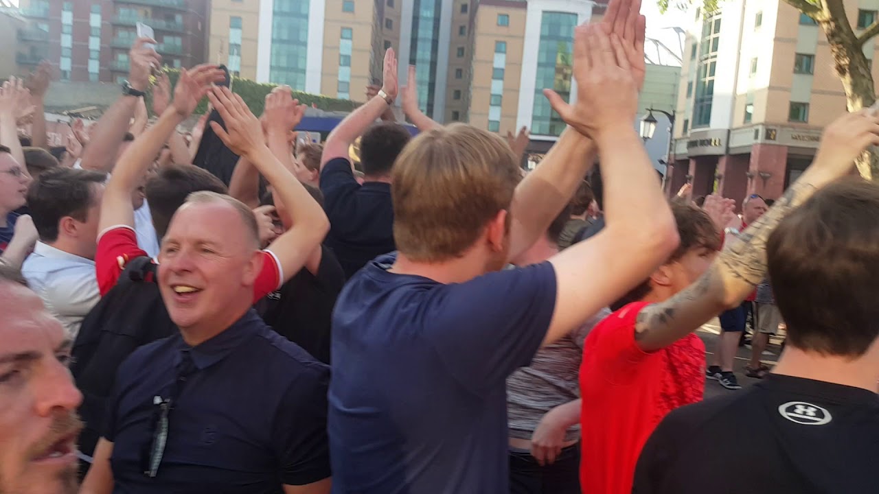 Liverpool fans sing Allez allez allez Liverpool v Chelsea