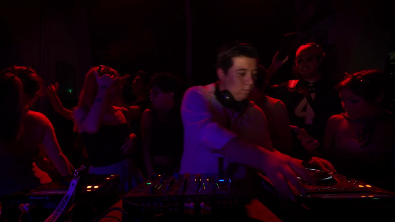 Reggaeton, pop, open format, perreo dj set | French Fried | Frax