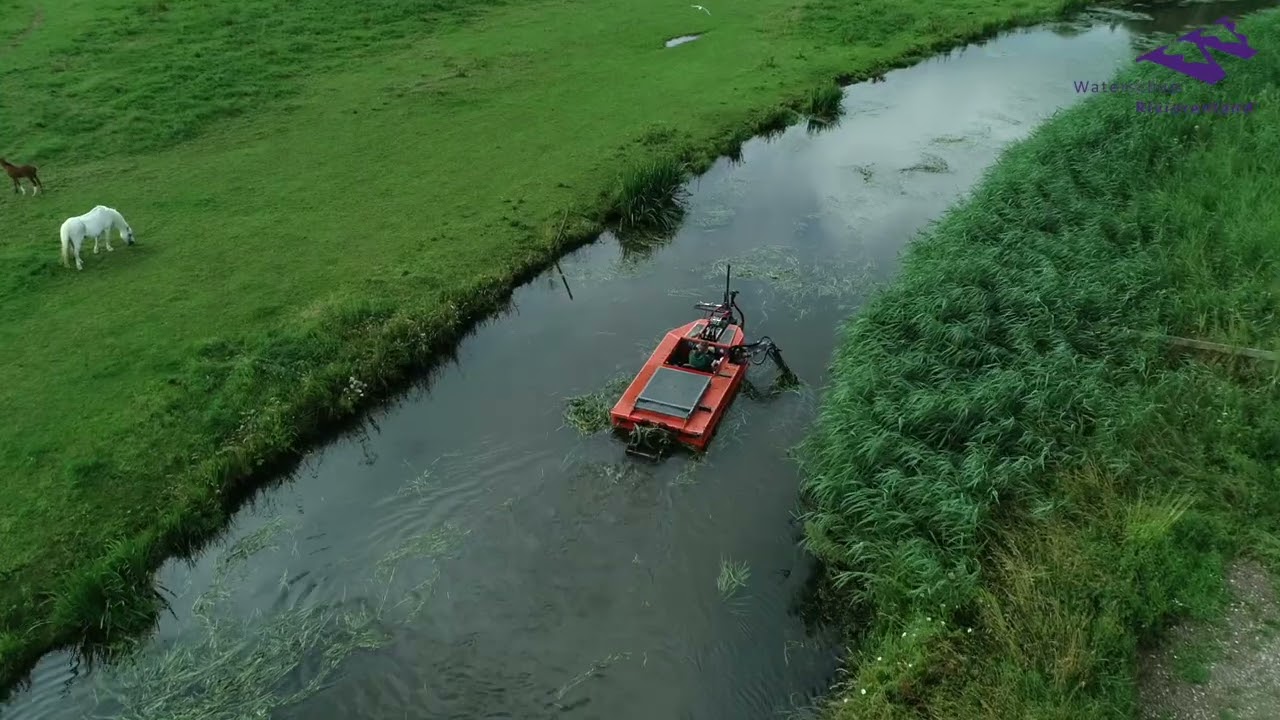Maaien van sloten en oevers, met oog voor natuur