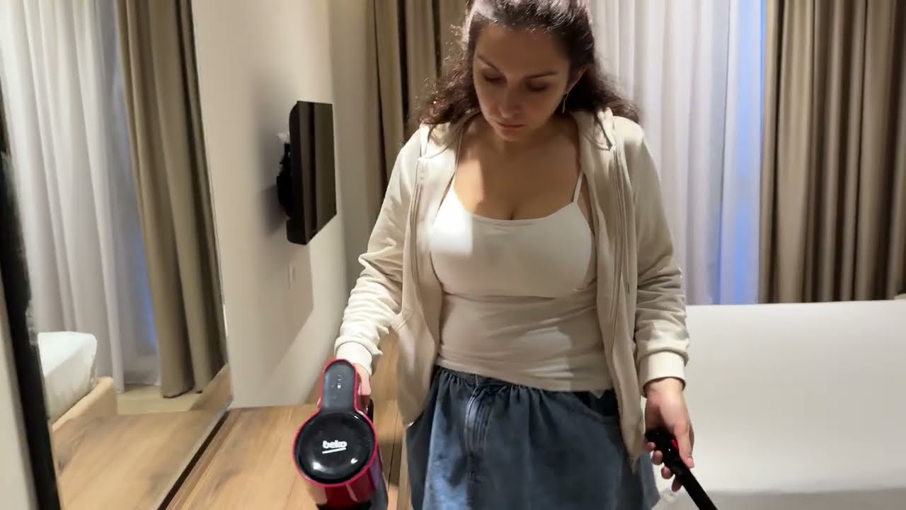 Gentle Vacuum Sounds – Real Cleaning ASMR to Unwind