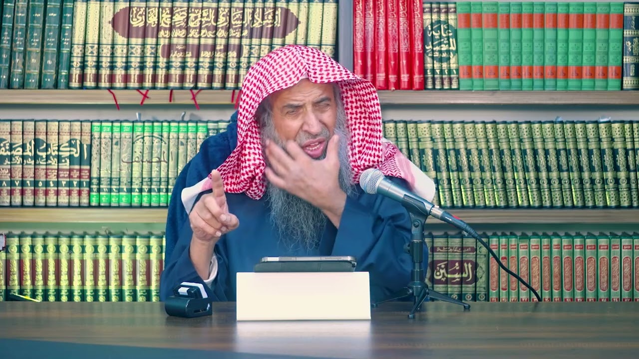 ما صفة تحريك الإصبع في التشهد ومواضع ذلك في الدعاء؟