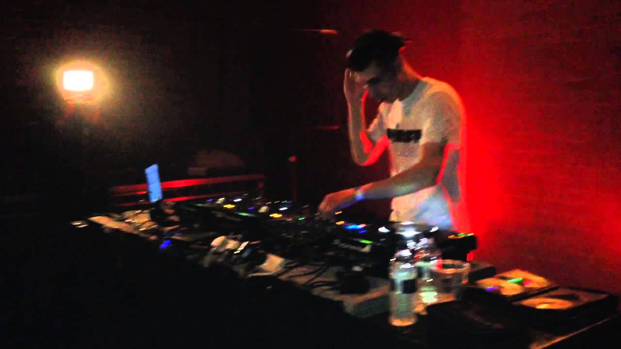 Youngsta & Sgt Pokes - Contact - Intro