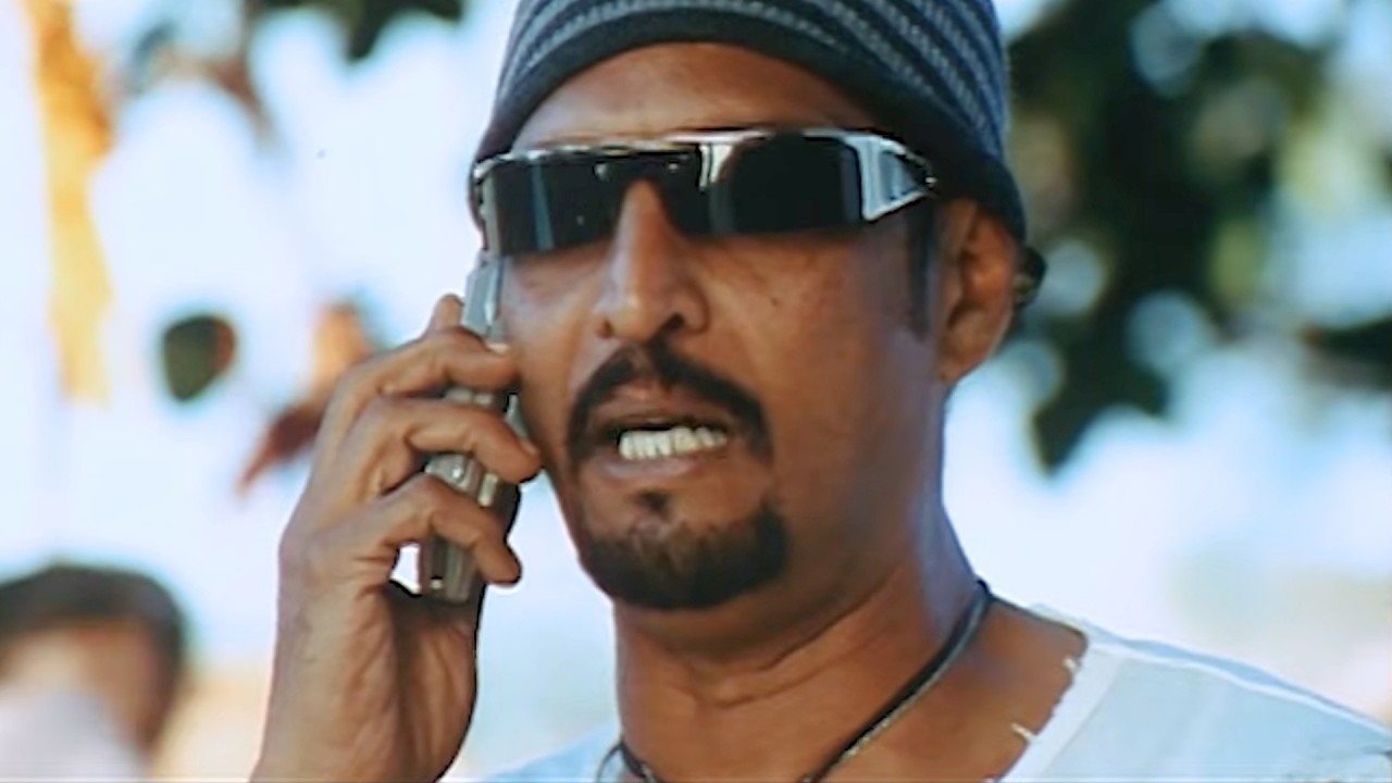 Bacho Ki Chuttiya Khatam Hogayi Hai Ab Maike Se Laut Aajao - Nana Patekar Comedy Ek The Power Of One