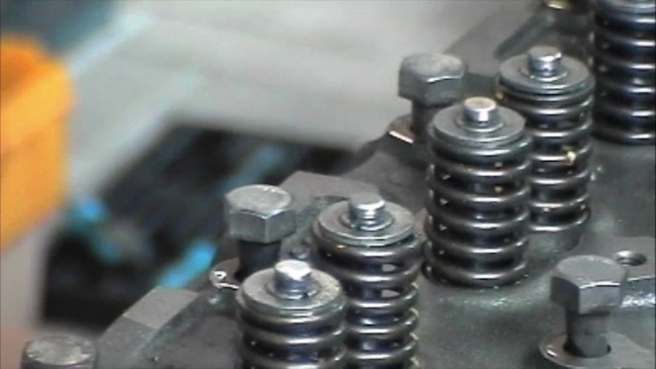 Zylinderkopf Aufbau - Motorüberholung B18 / B20