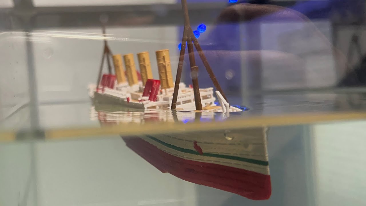 Britannic Submersible Model Unboxing and Review