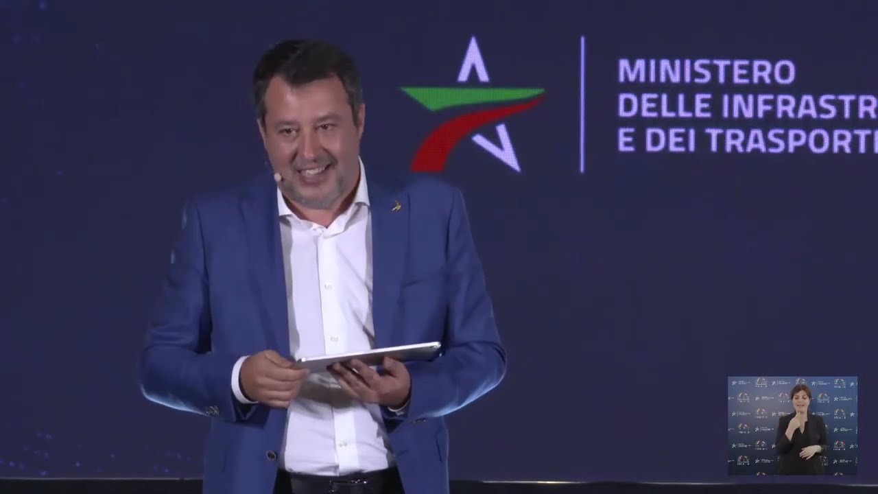 SALVINI PRESENTA A GENOVA: 