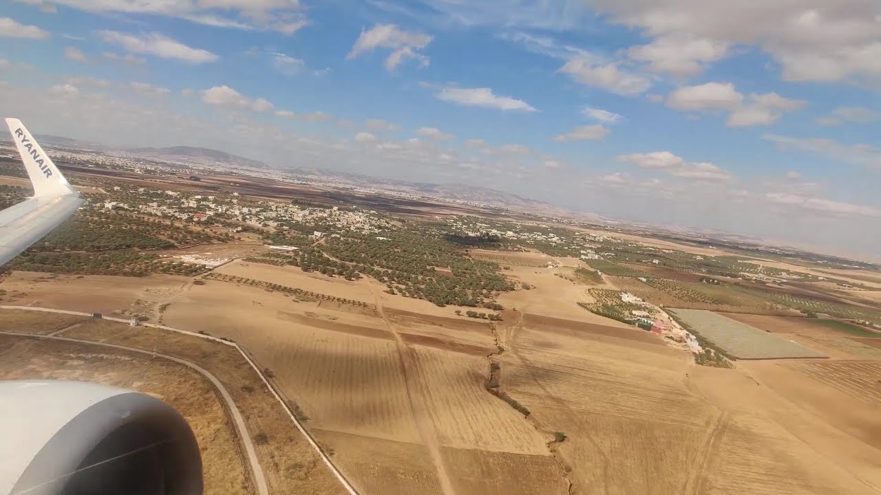 Sunny takeoff from Fez! RYANAIR 737-800 [4K]