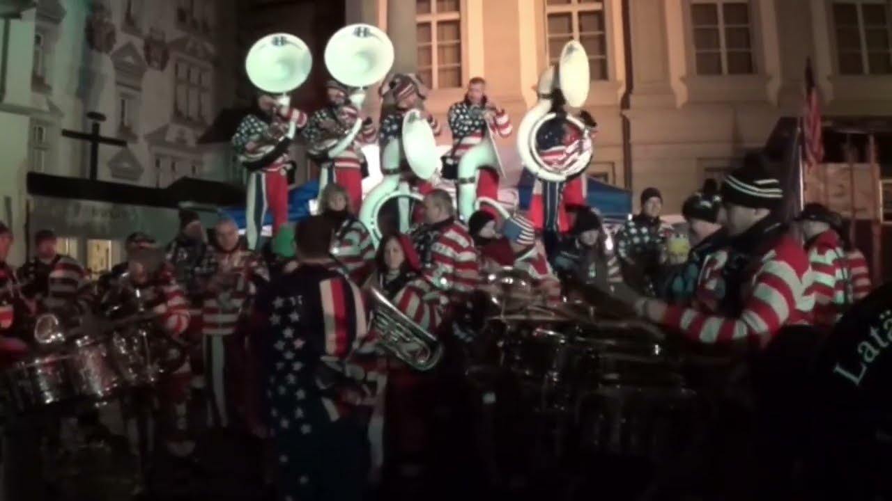 Latärndlihöckler Lozärn - Sousi Rhythmus @ Franziplatz (Güdismontag 2014)