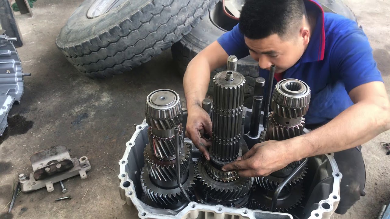 Sửa chữa ô tô tải , lắp hộp số tự động phần1, hộp số ZF