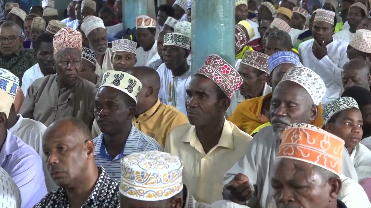 @vugaonlinetv: MICHEWENI SWALA YA IJUMAA NA KUMUOMBEA DUA Mhe OTHMAN MASOUD